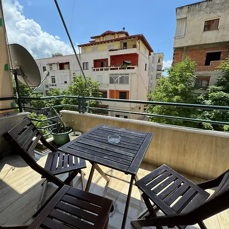 Central Apartment Vlora *